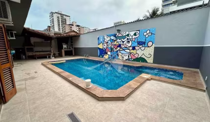 Casa com 3 quartos e piscina, Canto do Forte - Praia Grande