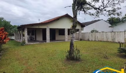 Casa com 3 quartos à venda no Pontal do Sul, Pontal do Paraná  por R$ 420.000