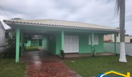 Casa com 2 quartos à venda no Pontal do Sul, Pontal do Paraná  por R$ 410.000