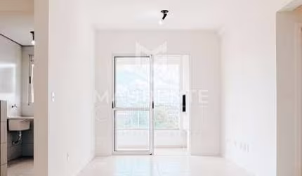 Apartamento com 2 dormitórios em Areias