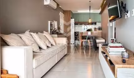 Apartamento com 2 dormitórios com suíte em Barreiros