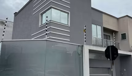 Lindo Sobrado Pronto para morar em Itajaí, Bairro São Judas!