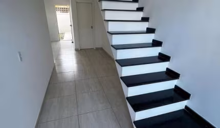Sobrado Geminado bairro Cidade Nova