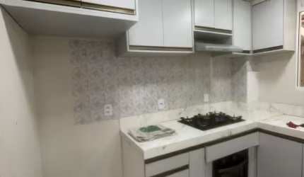 Apartamento com gardem e móveis planejados para locação