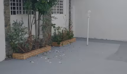 Casa térrea para alugar com 4 quartos sendo 2 suítes