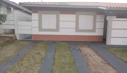 Casa térrea em condomínio com 3 suítes e armários planejados