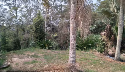 Terreno Exclusivo de 300m² declive no Condomínio Aruã, com Vista para Reserva e Próximo ao Clube