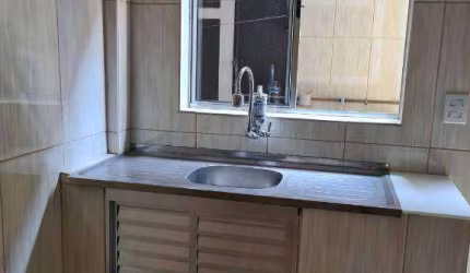 Aluga-se casa na Avenida Brasília, 591 - Bairro Vera Teresa- Caieiras/SP.