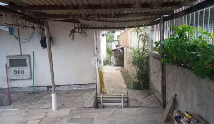 Terreno com duas casas 10 x 27,5 JD Itu