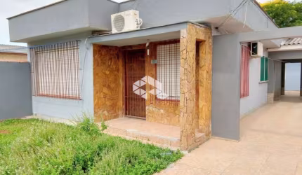 Duas casas em terreno amplo Niterói Canoas