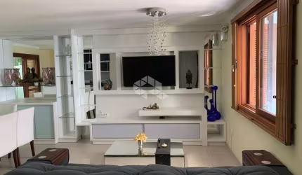 Sobrado com 3 dormitórios na Zona Sul