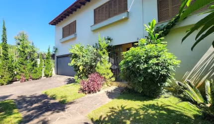 RESIDENCIA NA VILA ASSUNÇÃO COM LINDA VISTA PARA O GUAÍBA.