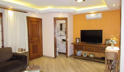 Casa 3 dormitórios 2 vagas no bairro Menino Deus