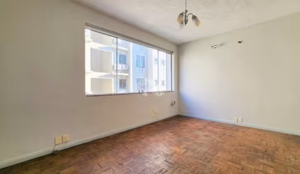 APARTAMENTO DE DOIS DORMITÓRIOS DE FRENTE COM VAGA NA CORTE REAL