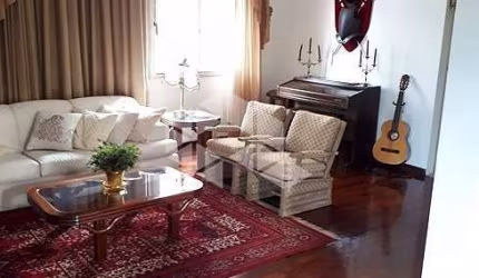 Apartamento com 168 m² no bairro Independência,