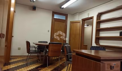 Sala comercial + Box/Garagem no Centro de Porto Alegre