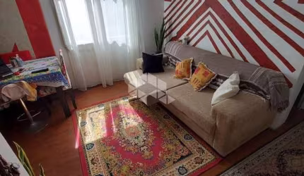 Apartamento de 2 dormitorios no Menino Deus