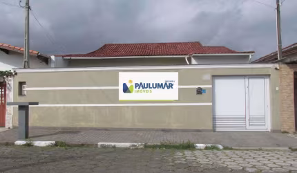 Casa com 3 quartos, Vila Anhanguera, Mongaguá - R$ 700 mil, Cod: 828267