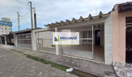 Casa com 2 dorms, Vila São Paulo, Mongaguá - R$ 450 mil, Cod: 831146