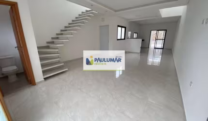 Sobrado com 3 dorms, Vera Cruz, Mongaguá - R$ 750 mil, Cod: 831338