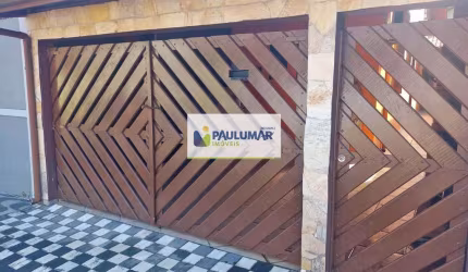 Sobrado com 4 dorms, Centro, Mongaguá - R$ 430 mil, Cod: 831735