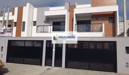 Sobrado com 3 dorms, Jardim Aguapeu, Mongaguá - R$ 855 mil, Cod: 832633