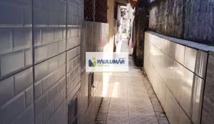 Casa de Vila com 1 dorm, Real, Praia Grande - R$ 120 mil, Cod: 832979