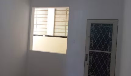 APROVEITE. VENHA VISITAR. EXCELENTE APARTAMENTO TÉRREO, COM 2 QUARTOS. VALE A PENA CONFERIR.