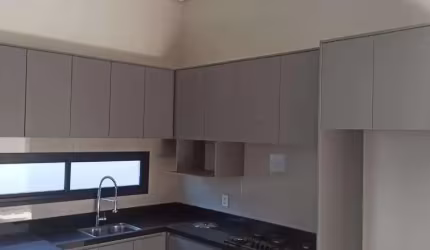 Vende-se casa Condomínio PRIMOR das TORRES