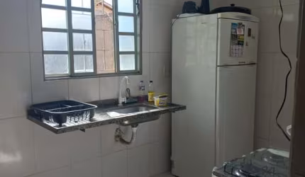 Vende se casa no Residencial Santa Terezinha - Avenida principal