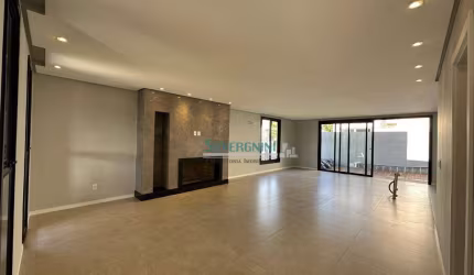 Sobrado com 4 dormitórios à venda, 220 m² por R$ 1.593.000,00 - Central Park - Cachoeirinha/RS