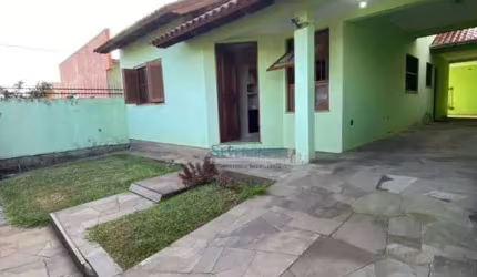 Casa com 3 dormitórios à venda, 210 m² por R$ 590.000,00 - Vila Márcia - Cachoeirinha/RS