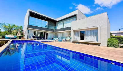 Sobrado 2 terrenos, 5 suítes à venda, 521 m² por R$ 3.950.000 - Alphaville - Gravataí/RS