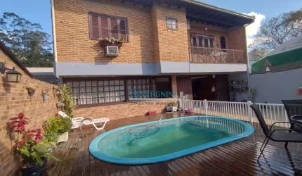 Sobrado com 5 dormitórios à venda, 280 m² por R$ 850.000,00 - Vila City - Cachoeirinha/RS
