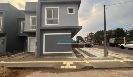 Sobrado com 2 dormitórios à venda, 73 m² por R$ 299.000,00 - Vila Silveira Martins - Cachoeirinha/RS