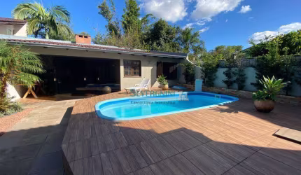 Sobrado com 3 dormitórios à venda, 220 m² por R$ 1.200.000,00 - Vila Cachoeirinha - Cachoeirinha/RS