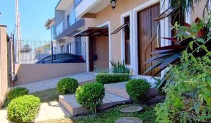 Sobrado com 2 dormitórios à venda, 160 m² por R$ 692.000,00 - Parque da Matriz - Cachoeirinha/RS