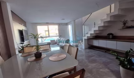 Sobrado à venda, 74 m² por R$ 650.000,00 - Vale do Sol - Cachoeirinha/RS