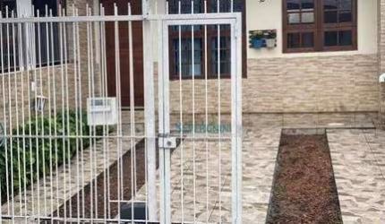 Casa com 2 dormitórios à venda, 67 m² por R$ 285.000,00 - Parque da Matriz - Cachoeirinha/RS