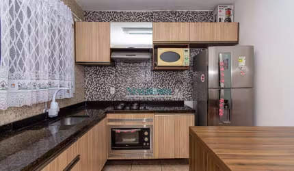 Sobrado com 2 dormitórios à venda, 74 m² por R$ 273.000,00 - Parque Granja Esperança - Cachoeirinha/RS