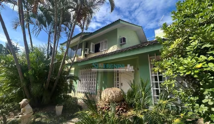 Casa com 3 dormitórios para alugar, 255 m² por R$ 6.062,00/mês - Centro - Cachoeirinha/RS