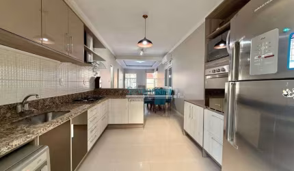 Casa com 3 dormitórios à venda, 130 m² por R$ 689.000,00 - Vale do Sol - Cachoeirinha/RS