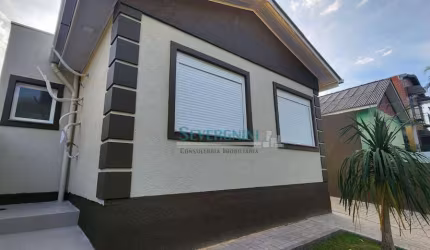 Casa com 3 dormitórios à venda, 100 m² por R$ 749.000,00 - COHAB - Cachoeirinha/RS