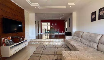 Casa com 3 dormitórios à venda, 145 m² por R$ 870.000,00 - Centro - Cachoeirinha/RS