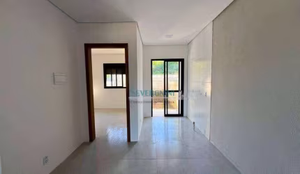 Casa com 2 dormitórios à venda, 44 m² por R$ 290.000,00 - Nossa Chácara - Gravataí/RS