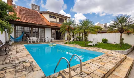 Terreno de 1000m² com 2 Casas e Edícula – Ideal para Morar, Investir ou Construir
