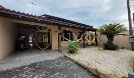 Casa com piscina localizada no Costa Cavalcanti em Itajaí SC,  2 dormitórios mais área de festas