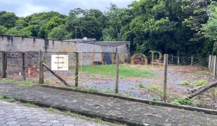 Terreno localizado no bairro Meia Praia em Navegantes SC