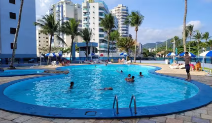 Cobertura dúplex pé na areia, na praia Martin de sá