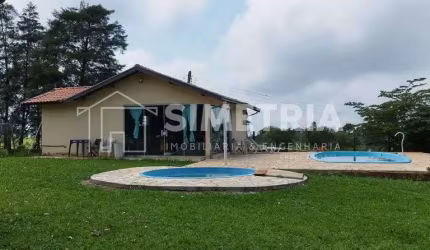 Sítio – Bairro Alto da Serra – São Pedro/SP.AC – 270 m². AT– 4,5 alq. Paulista.